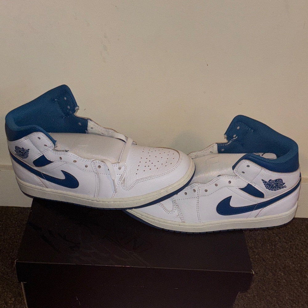 Jordan 1 mid top! Industrial Blue! Brand new!